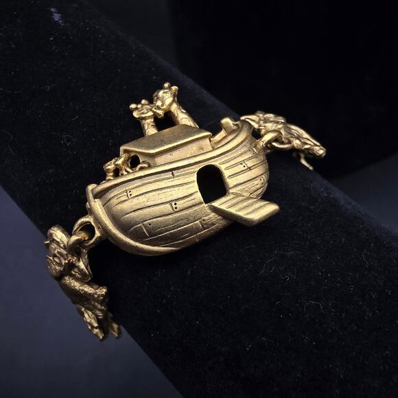 AJC Noahs Ark Gold Tone Bracelet Charm Link Signed Costume Jewelry Vintage - Picture 5 of 10